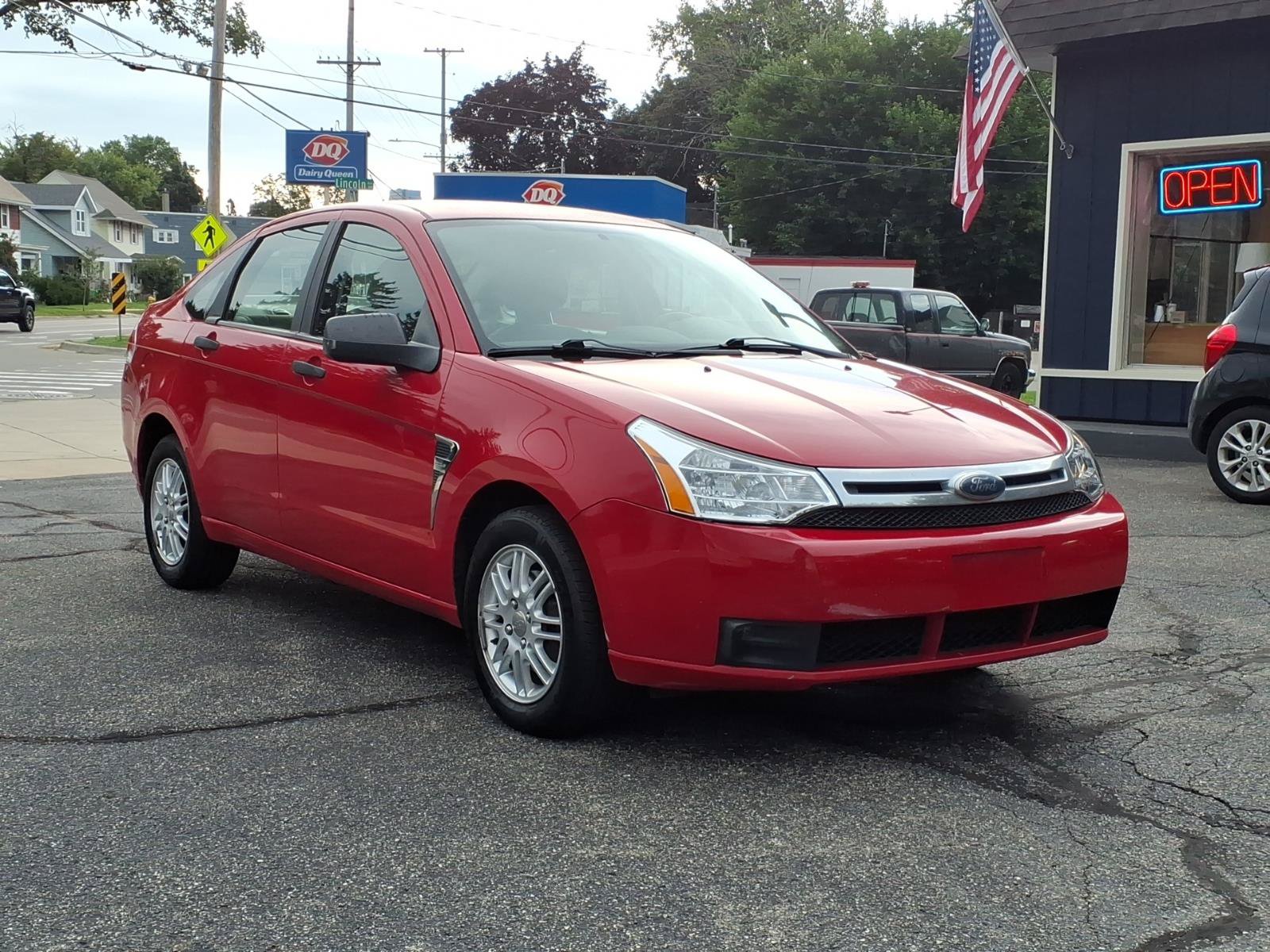 Used 2008 Ford Focus SE FWD image 4