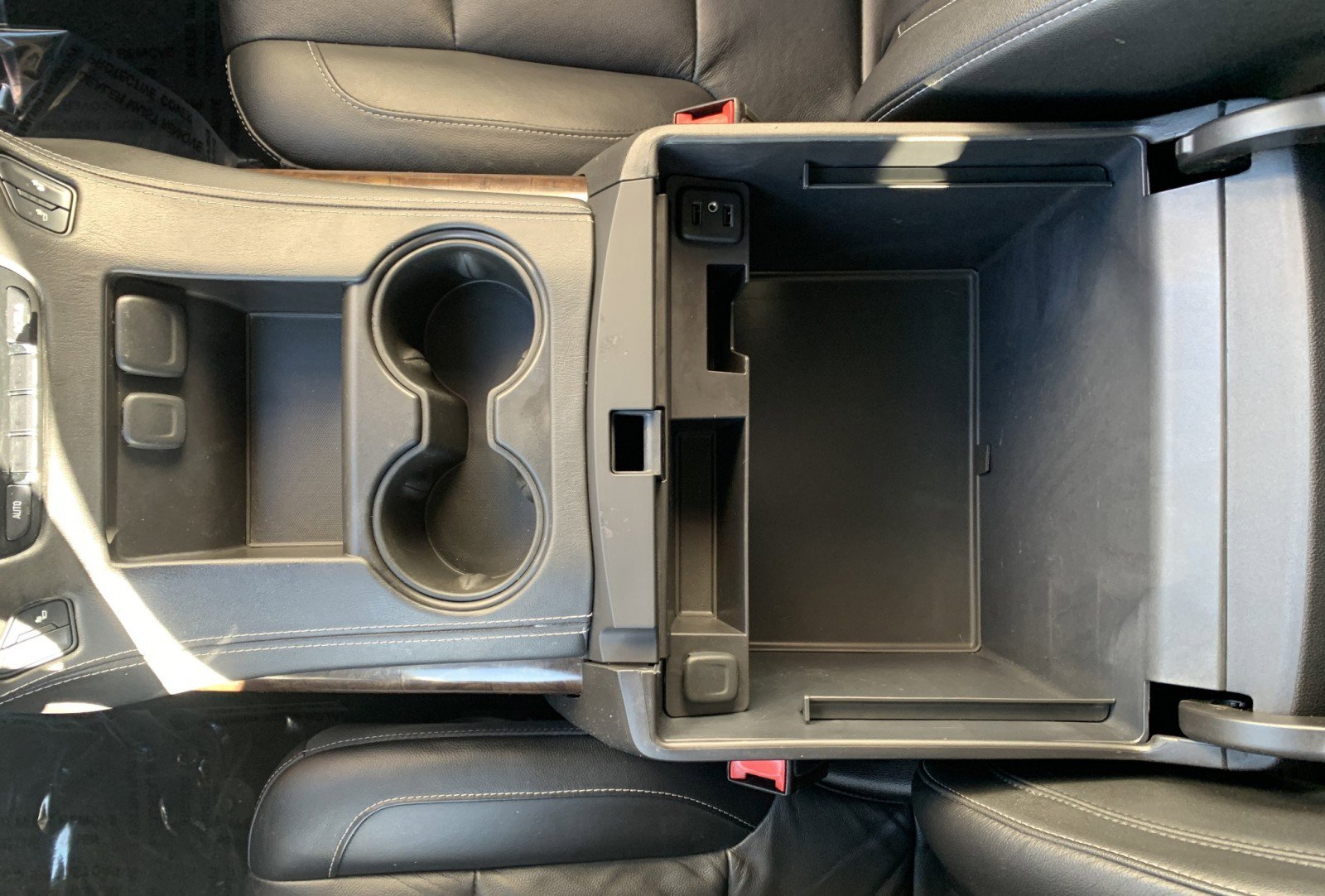 Used 2016 Chevrolet Suburban LT image 21