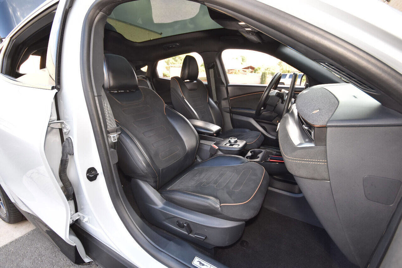 Used 2022 Ford Mustang Mach-E GT AWD/4WD image 17