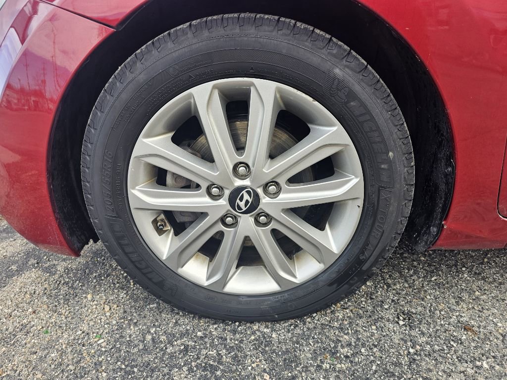 Used 2016 Hyundai Elantra SE w/ Option Group 02 image 37