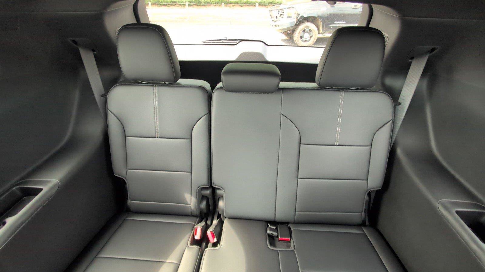 New 2026 GMC Acadia Elevation w/ Elevation Premium Package FWD image 36