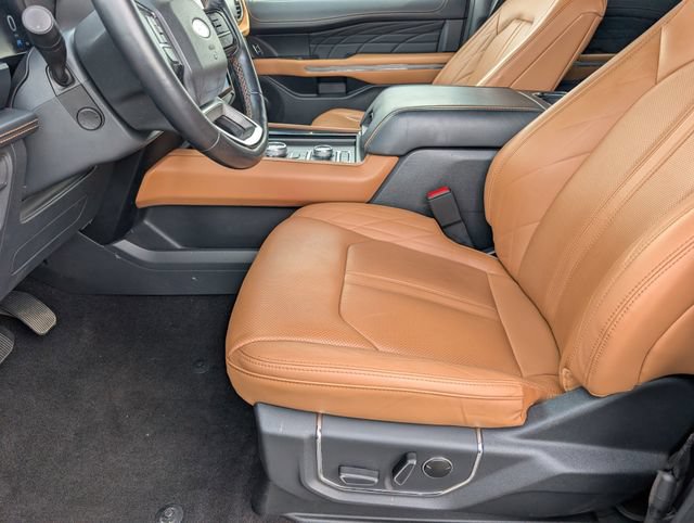 Used 2023 Ford Expedition Max Platinum AWD/4WD image 15