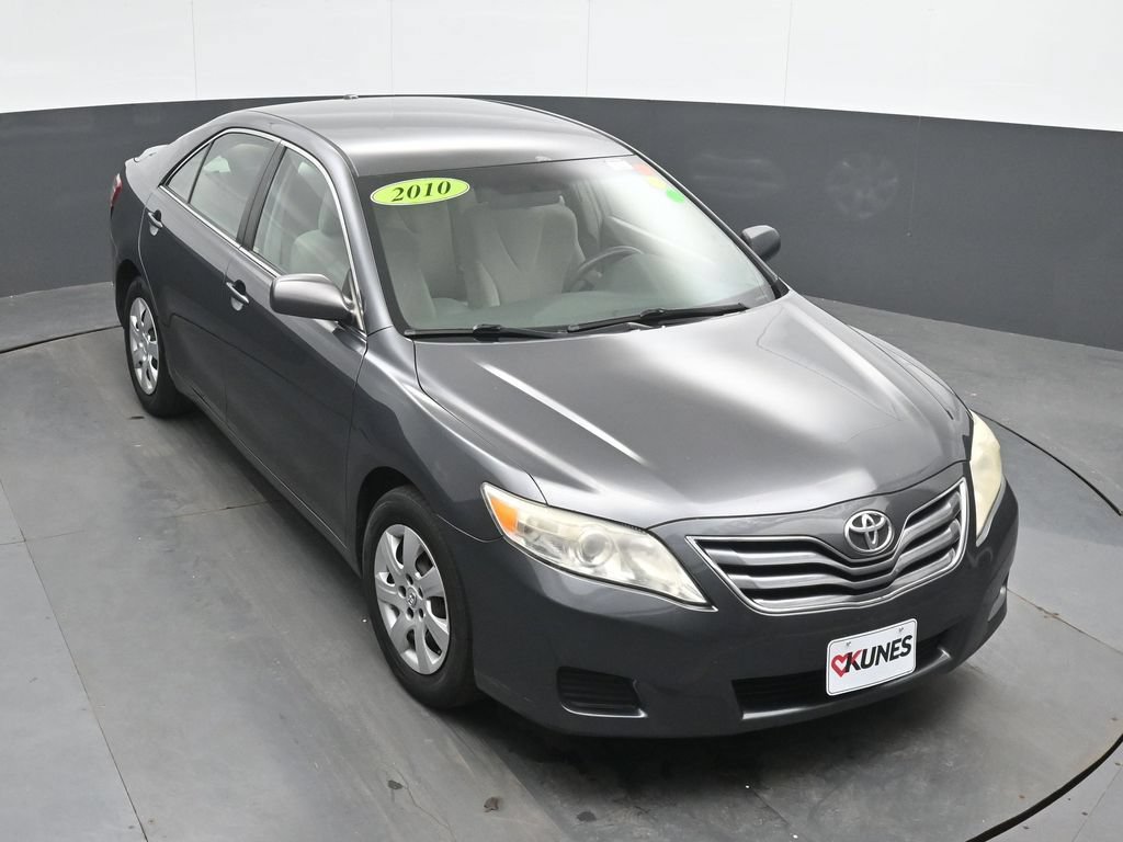 Used 2010 Toyota Camry LE FWD image 26