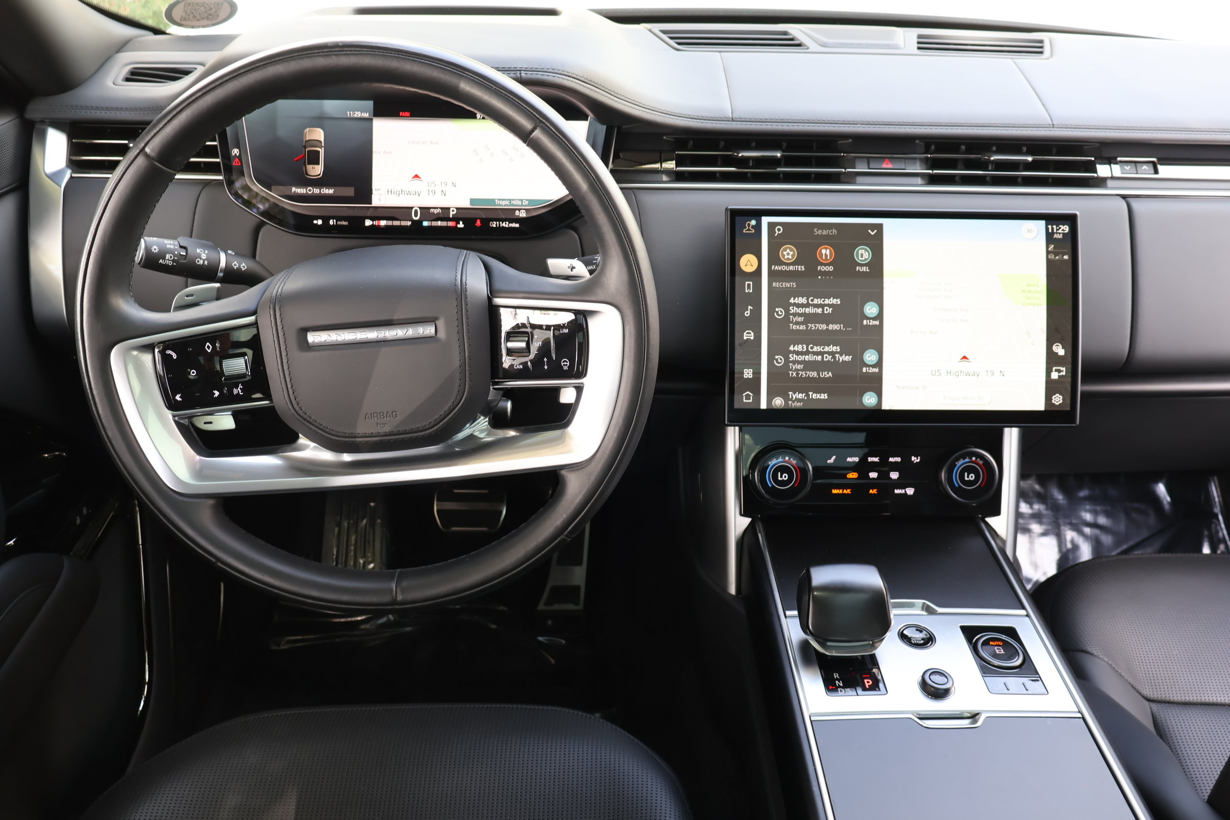 Used 2023 Land Rover Range Rover SV AWD/4WD image 18