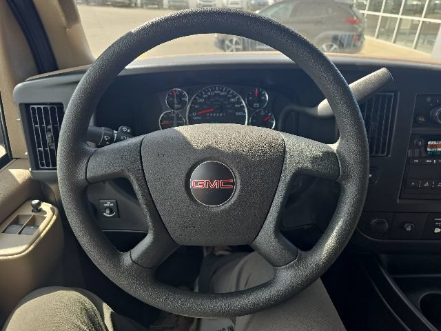 Used 2025 GMC Savana 3500 RWD image 14