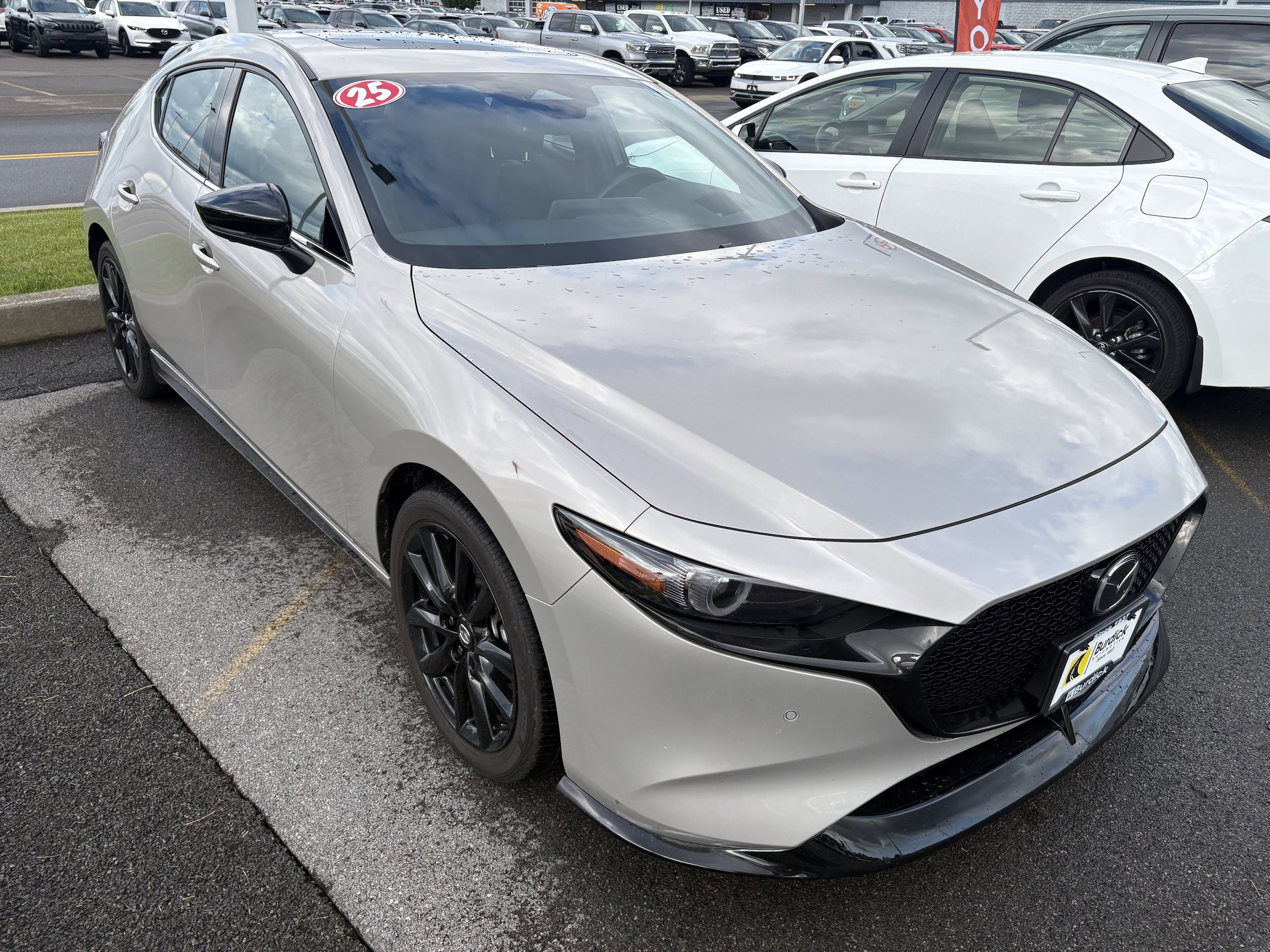 Used 2025 MAZDA MAZDA3 Hatchback w/Premium Plus Pkg AWD/4WD image 2