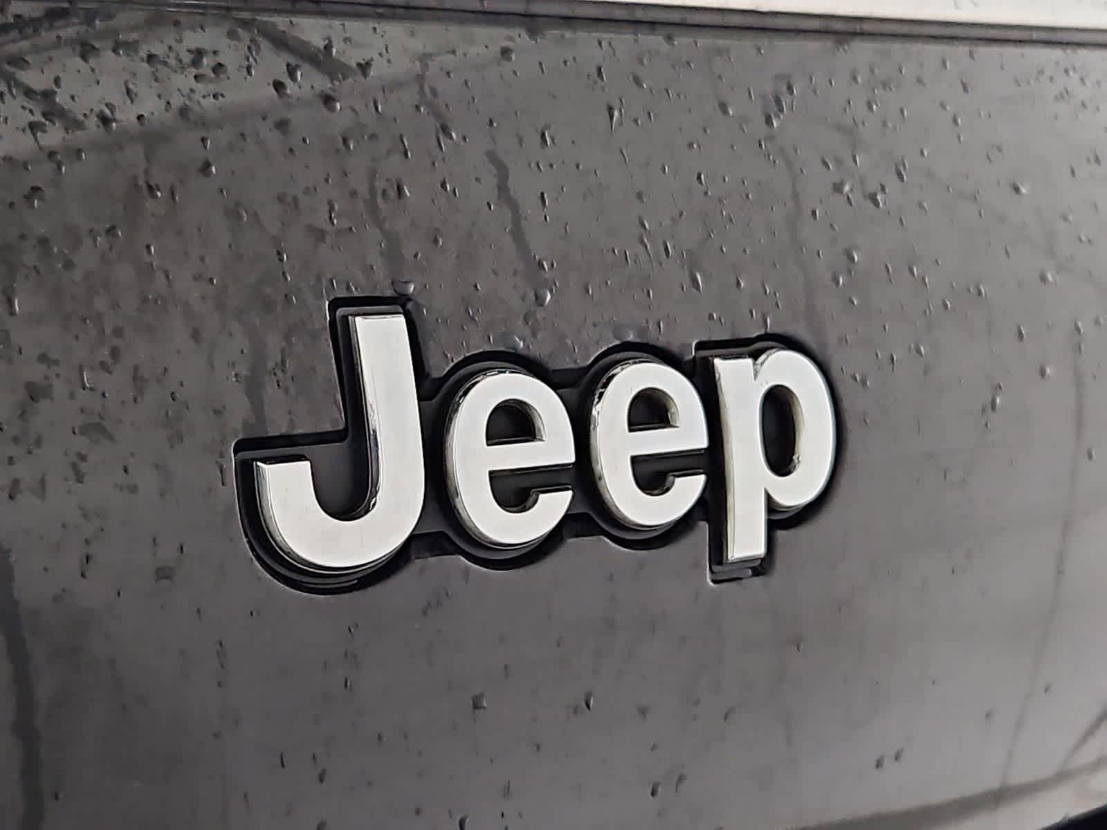 Used 2021 Jeep Grand Cherokee L Limited AWD/4WD image 11