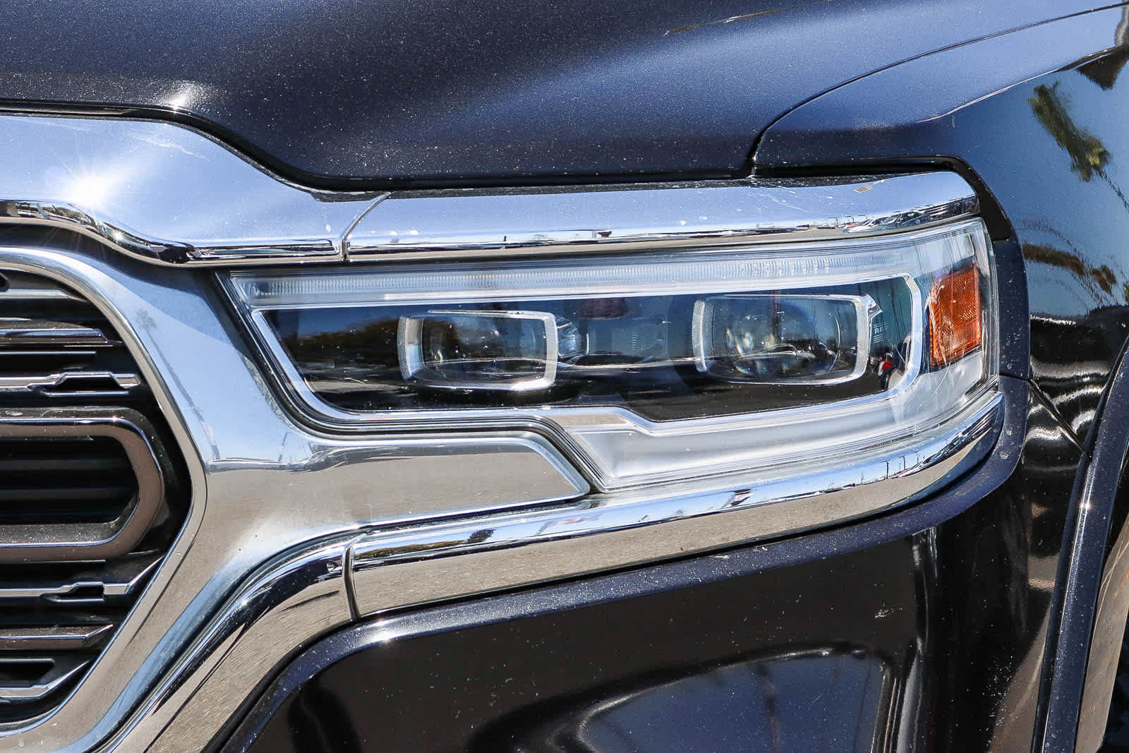 Used 2020 RAM 1500 Limited w/ Body Color Bumper Group AWD/4WD image 2