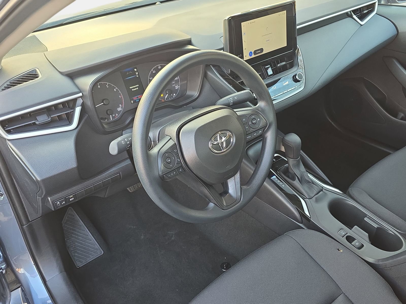 Used 2025 Toyota Corolla LE image 15