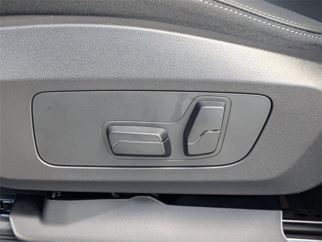 New 2026 BMW X2 xDrive28i image 21