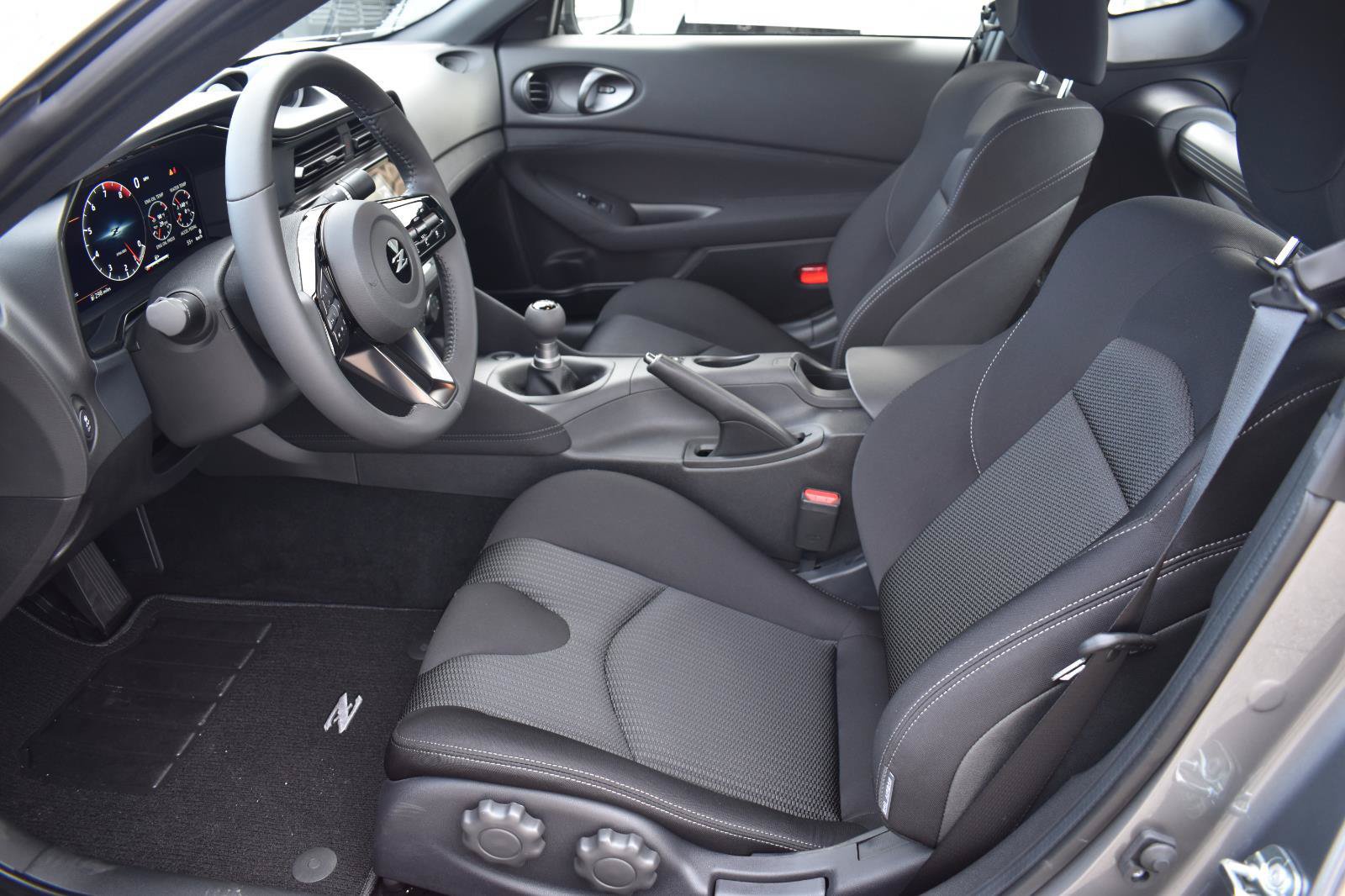 Used 2026 Nissan Z Sport w/ Floor Mat Package RWD image 19