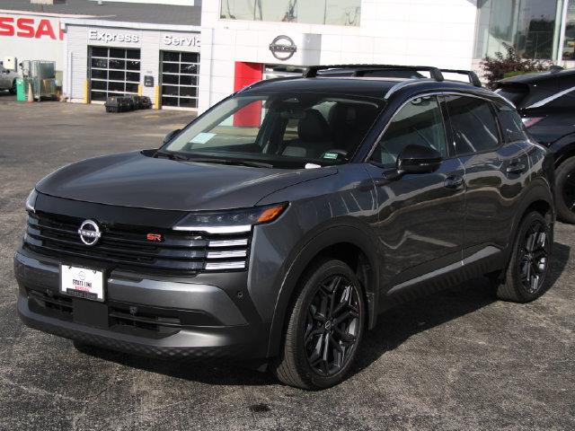 Used 2025 Nissan Kicks SR AWD/4WD image 6