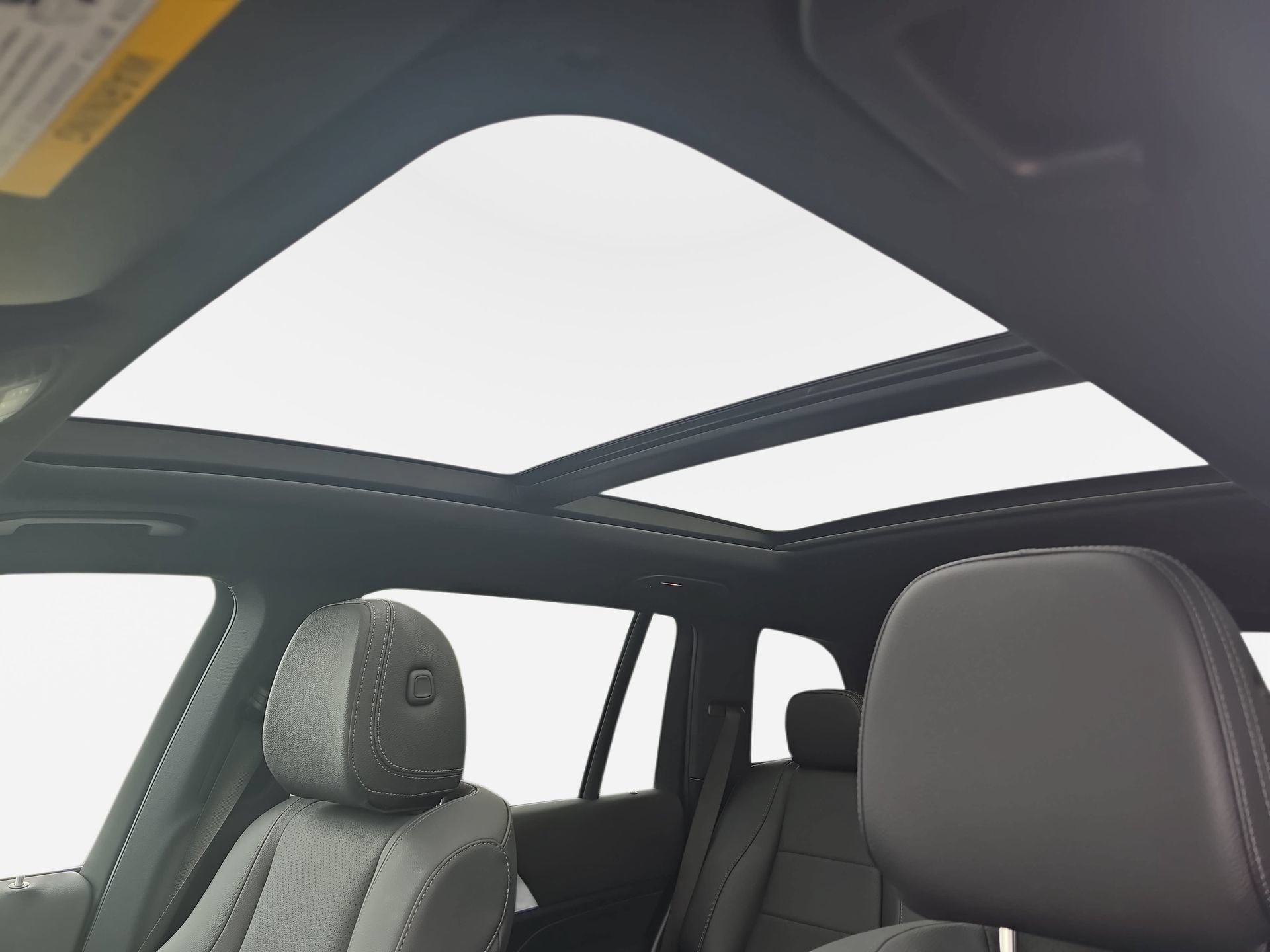 Certified 2025 Mercedes-Benz GLS 450 4MATIC image 29