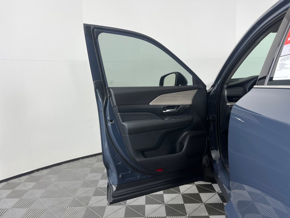 New 2026 Toyota Grand Highlander Limited image 30