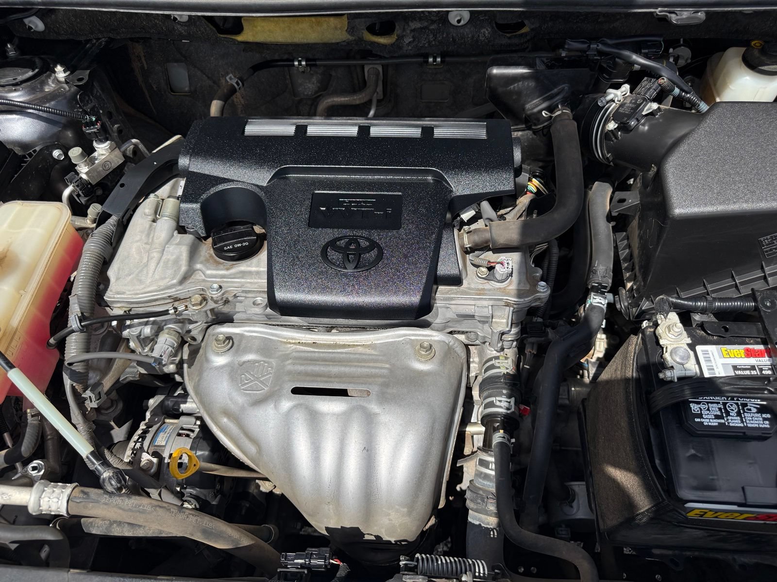 Used 2016 Toyota RAV4 LE FWD image 18