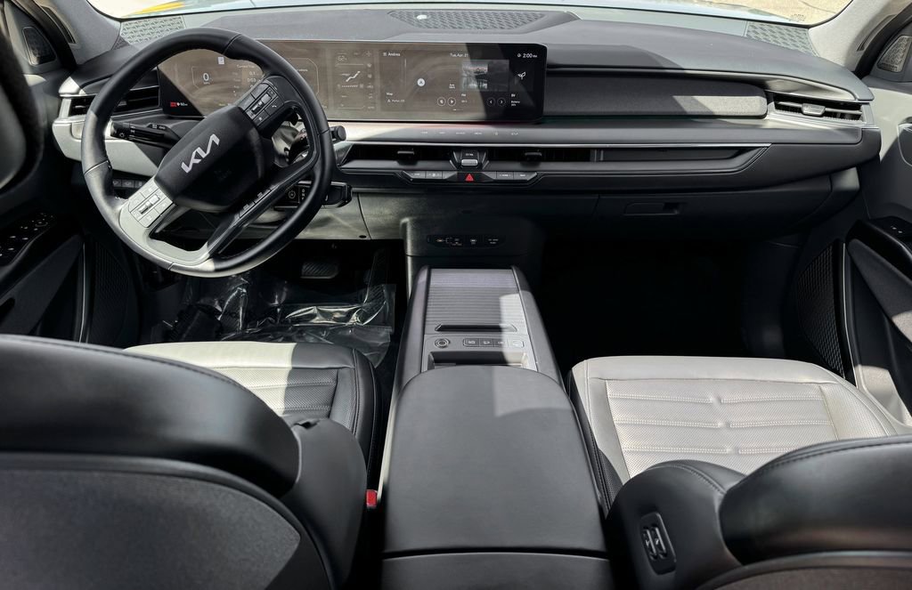 Used 2024 Kia EV9 Land AWD/4WD image 28