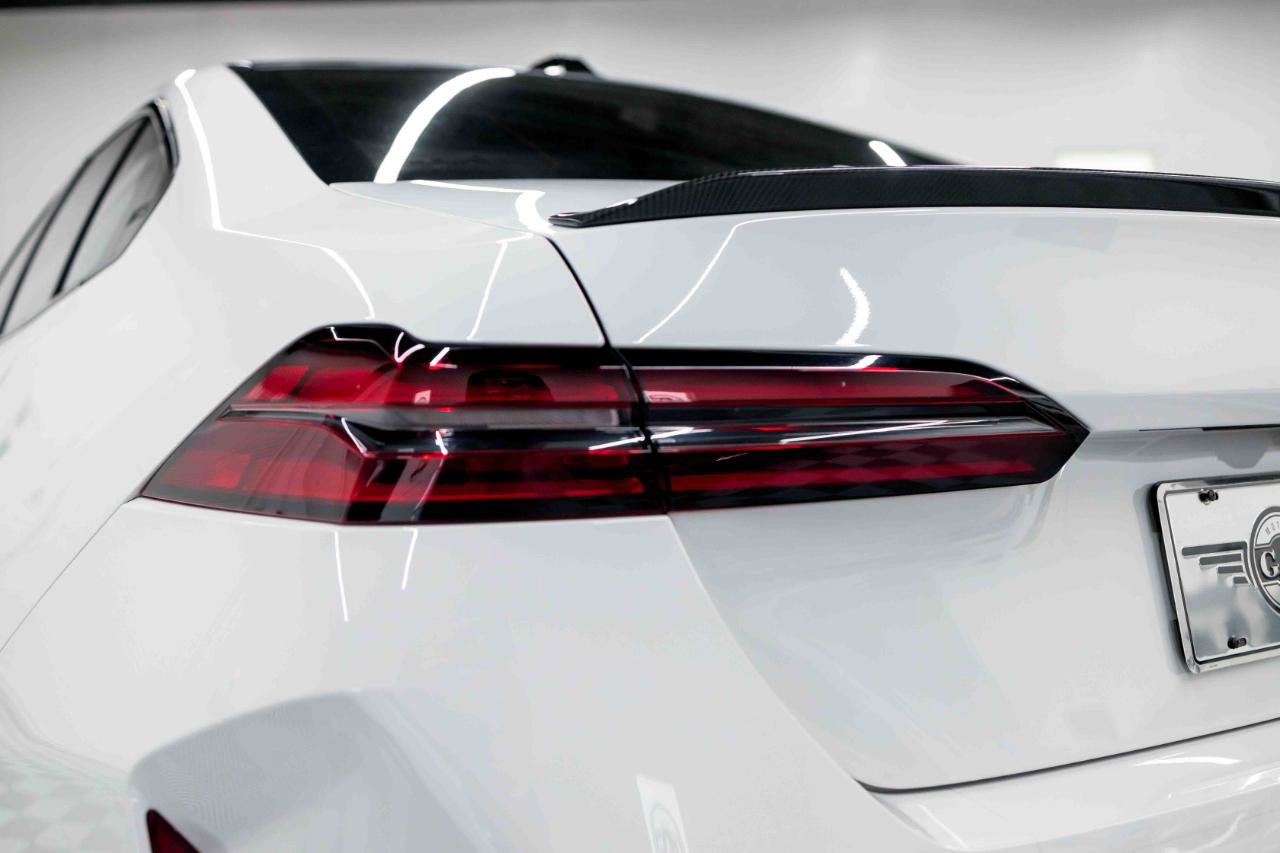 Used 2025 BMW M5 w/ Carbon Package AWD/4WD image 26