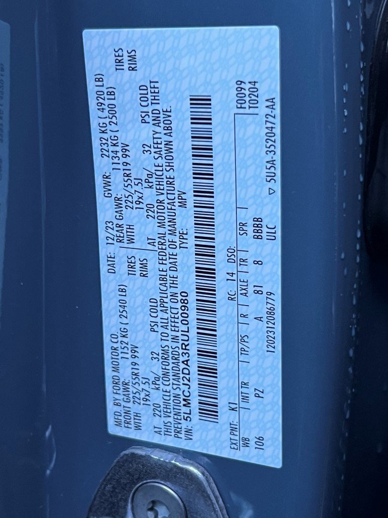 Certified 2024 Lincoln Corsair Reserve w/ Equipment Group 201A image 28