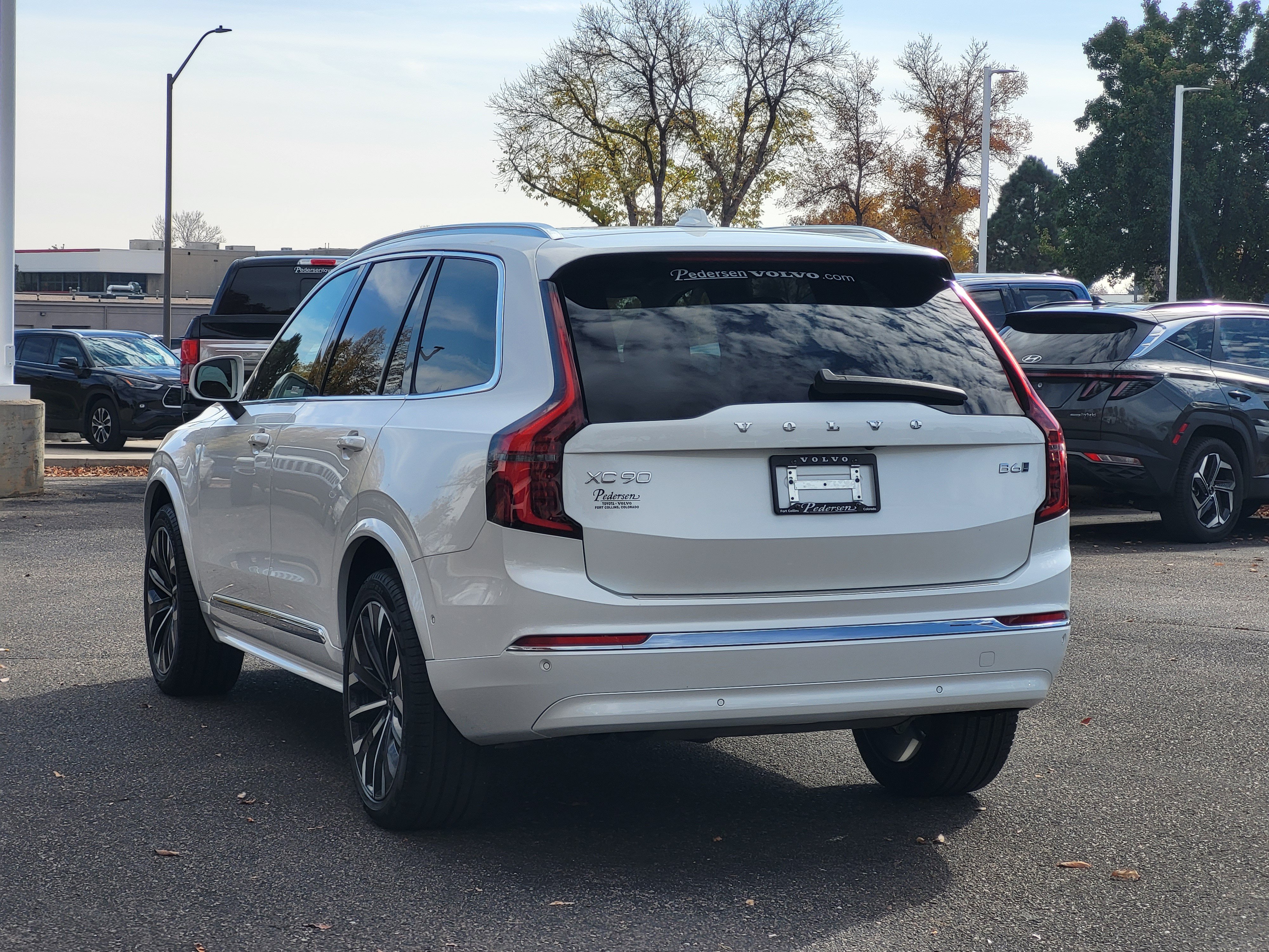 New 2026 Volvo XC90 B6 Plus w/ Protection Package AWD/4WD image 3