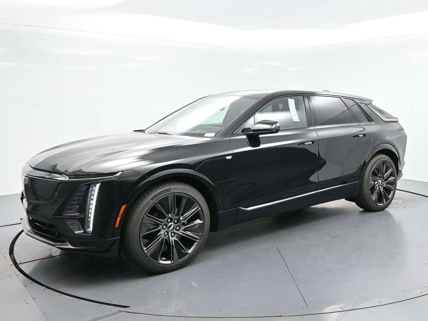 New 2027 Cadillac Lyriq Signature Sport AWD/4WD image 7