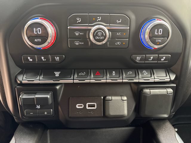 Certified 2023 GMC Sierra 2500 AT4 w/ Gooseneck/5TH Wheel Package AWD/4WD image 32