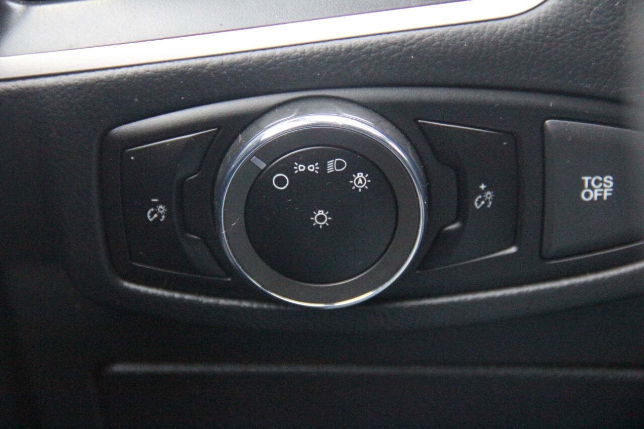 Certified 2023 Ford Edge SEL image 29