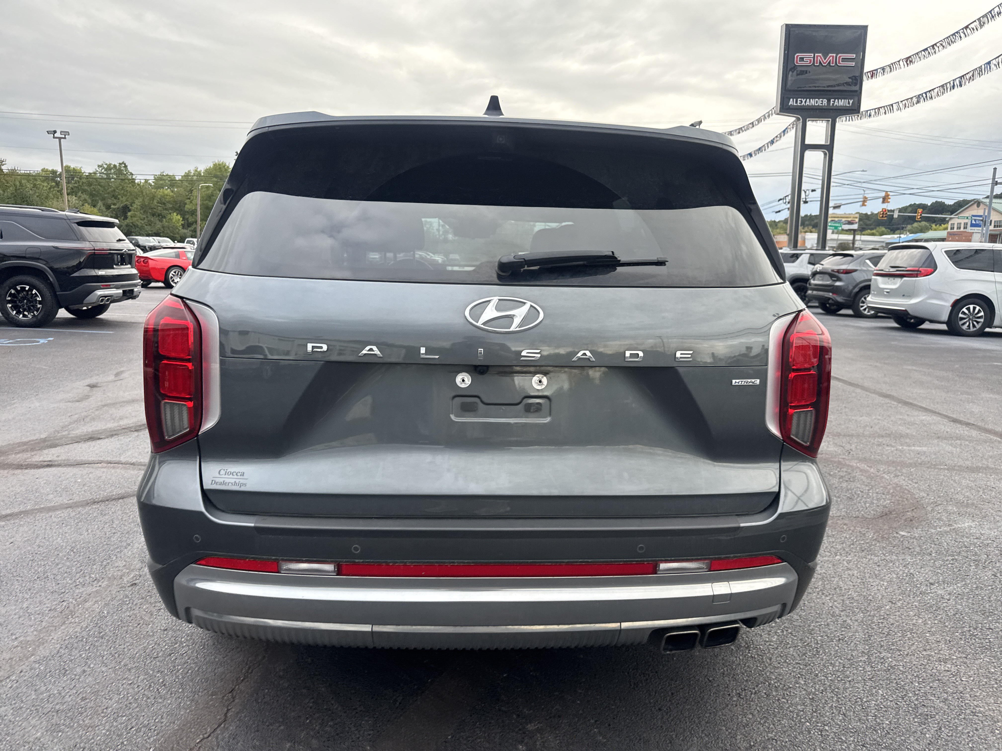 Used 2023 Hyundai Palisade Calligraphy w/ Cargo Package AWD/4WD image 9