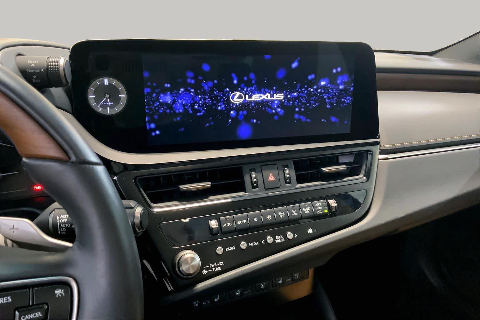 Used 2024 Lexus ES 350 Ultra Luxury FWD image 6