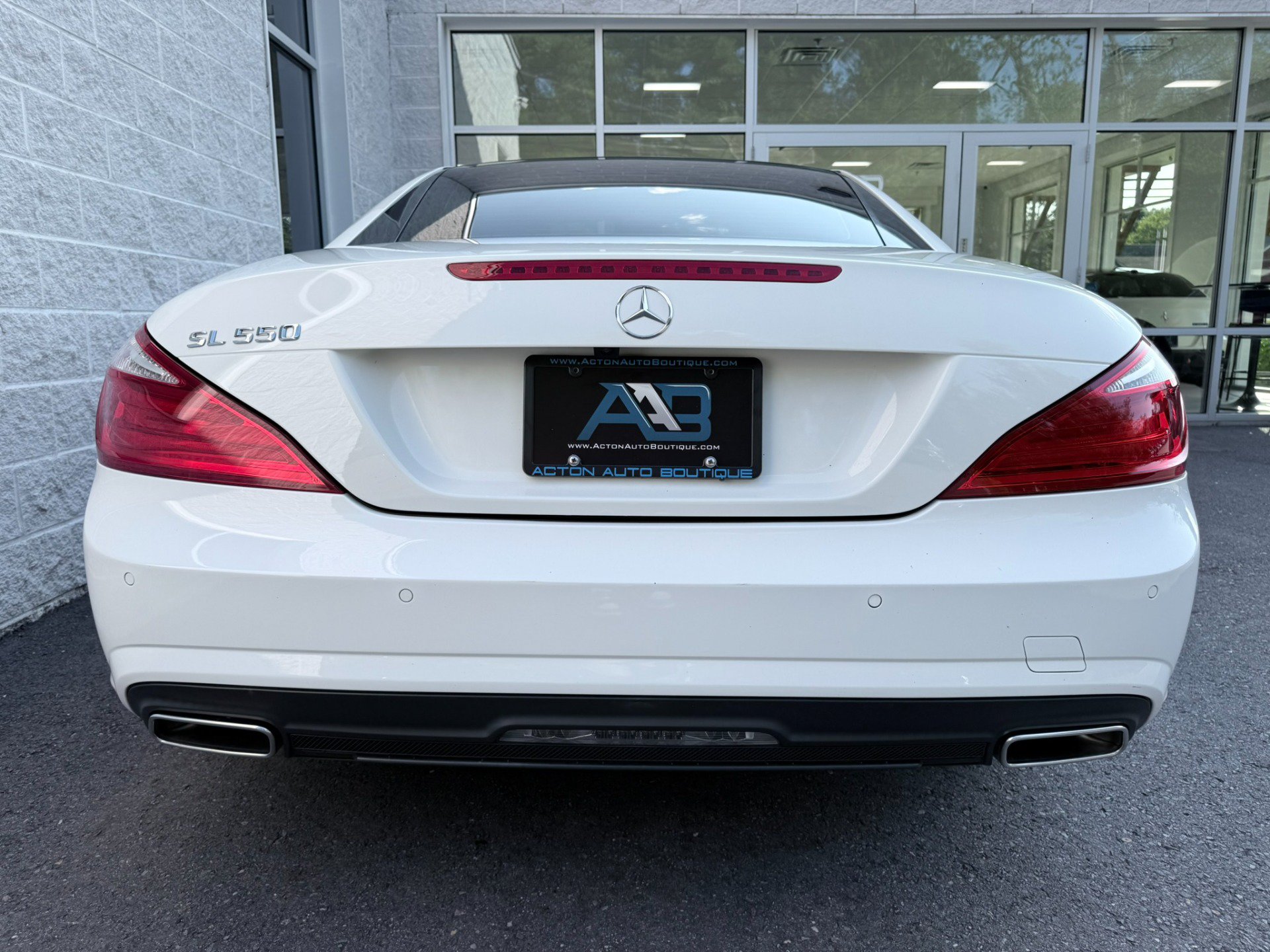 Used 2015 Mercedes-Benz SL 550 image 41
