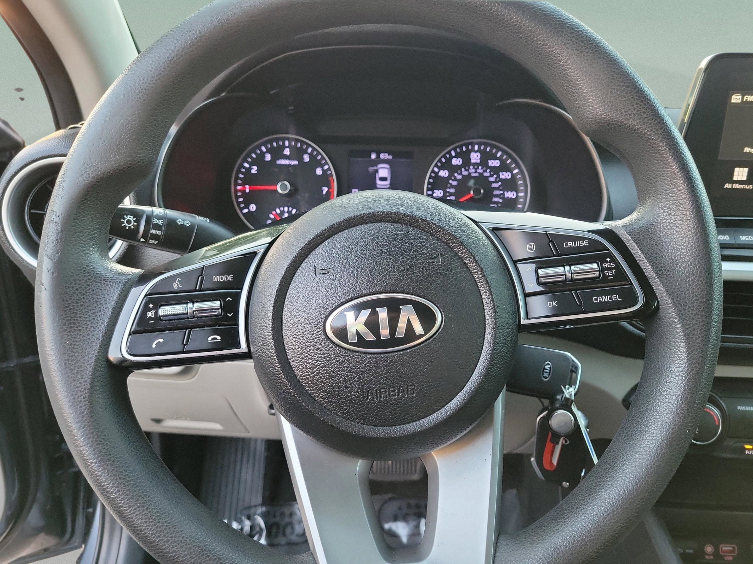 Used 2020 Kia Forte LXS FWD image 16