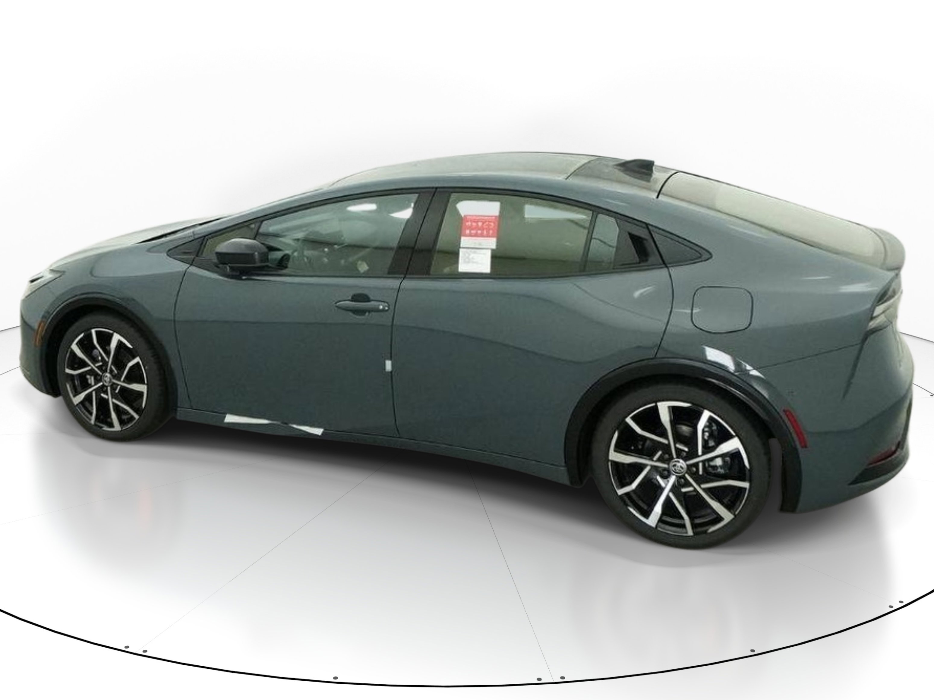 New 2026 Toyota Prius Plug-In Hybrid FWD image 4