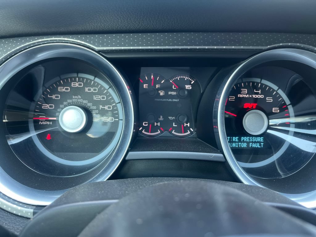 Used 2010 Ford Mustang Shelby GT500 RWD image 11