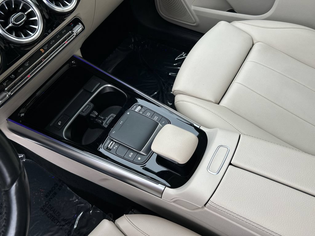 Used 2023 Mercedes-Benz GLA 250 4MATIC image 23