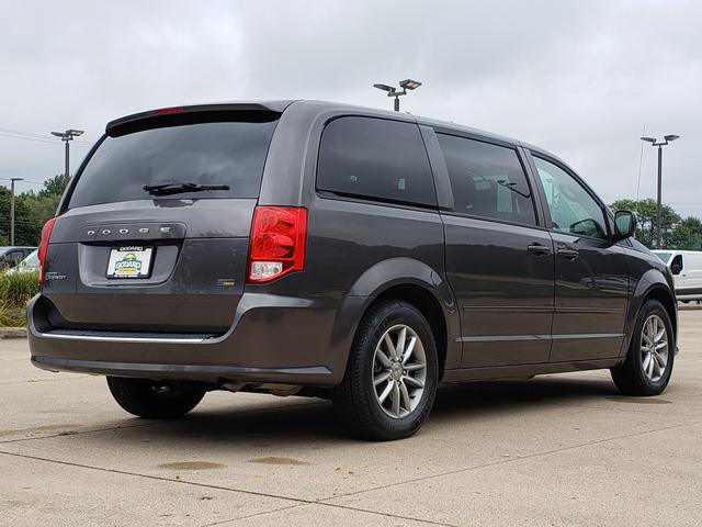 Used 2016 Dodge Grand Caravan SE image 6
