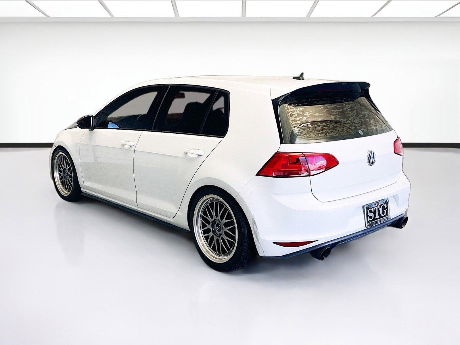 Used 2017 Volkswagen GTI S FWD image 6