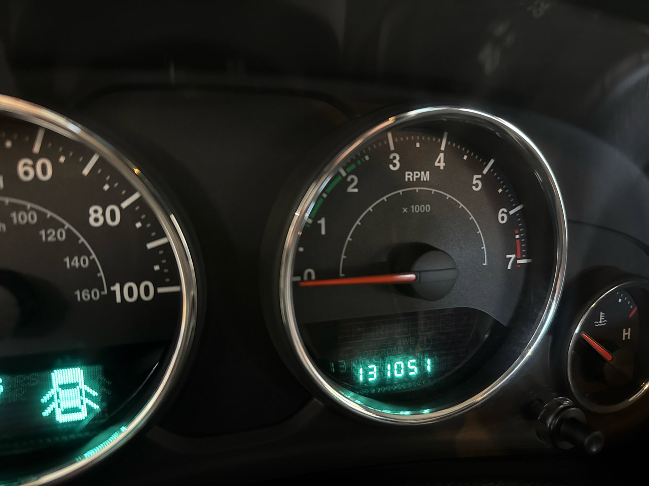 Used 2012 Jeep Wrangler Unlimited Sport image 7