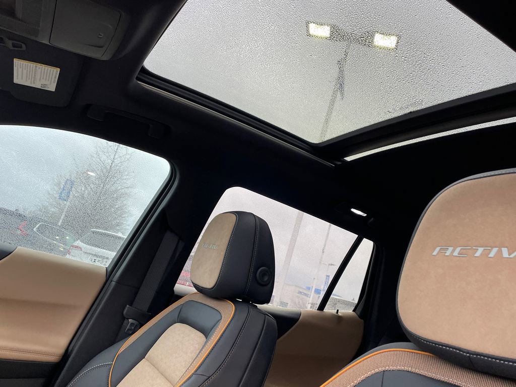 Used 2025 Chevrolet Equinox ACTIV w/ Convenience Package III image 28