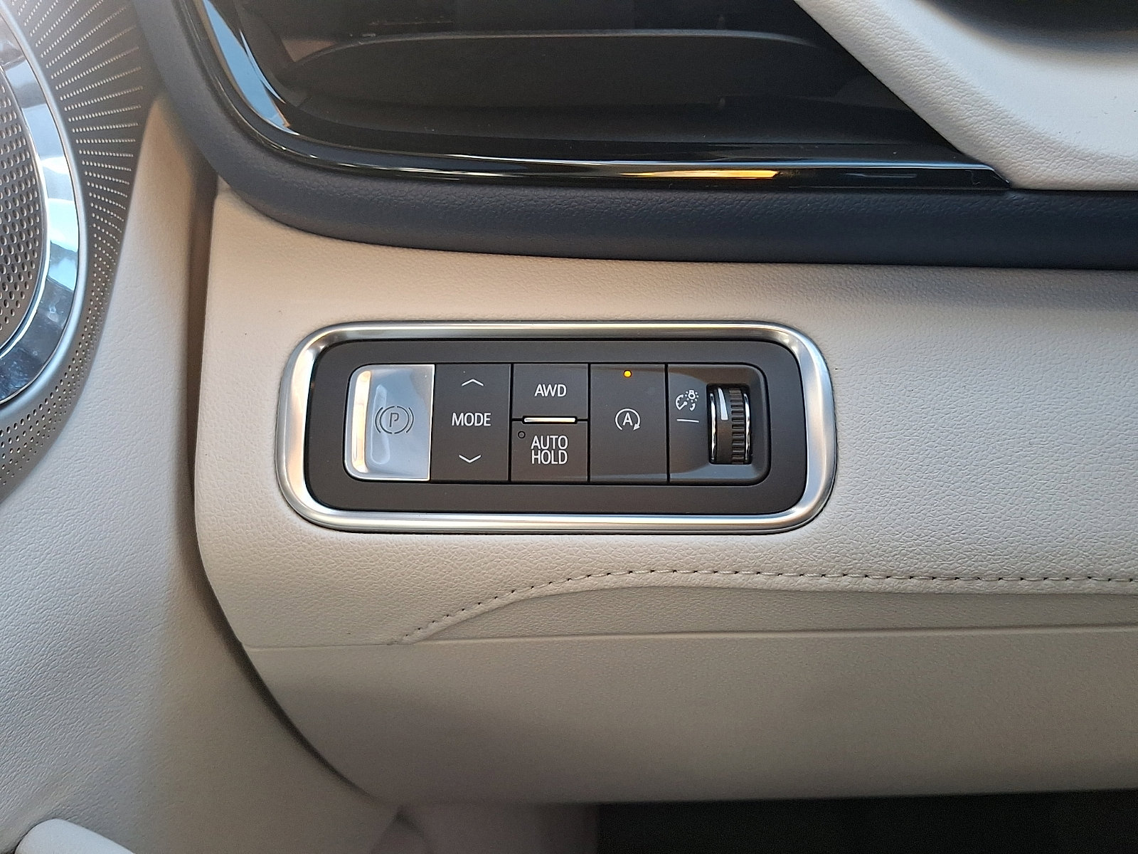 Certified 2025 Buick Enclave Avenir w/ Super Cruise Package image 24