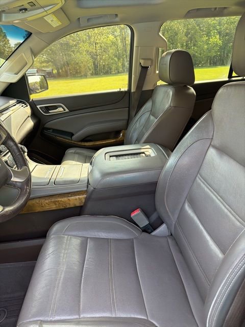 Used 2017 GMC Yukon Denali w/ Open Road Package AWD/4WD image 14