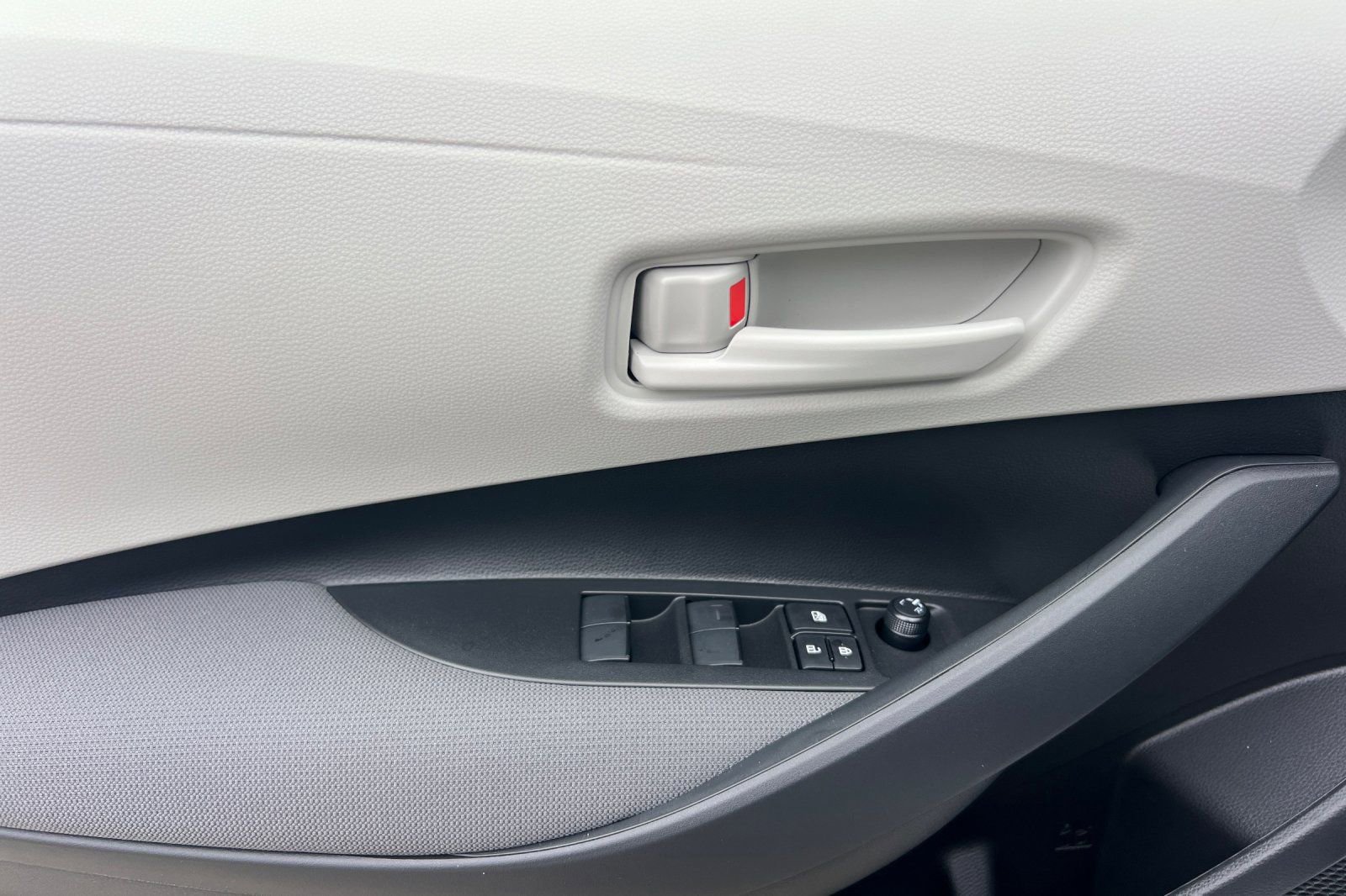 New 2026 Toyota Corolla LE image 13