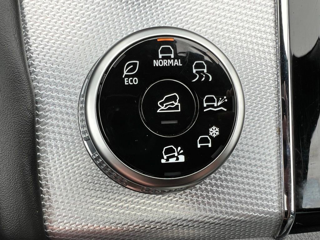 Used 2022 Mitsubishi Outlander SEL image 32