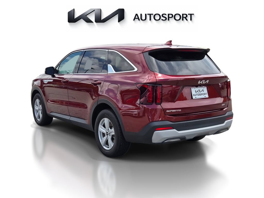 Certified 2025 Kia Sorento LX FWD image 10