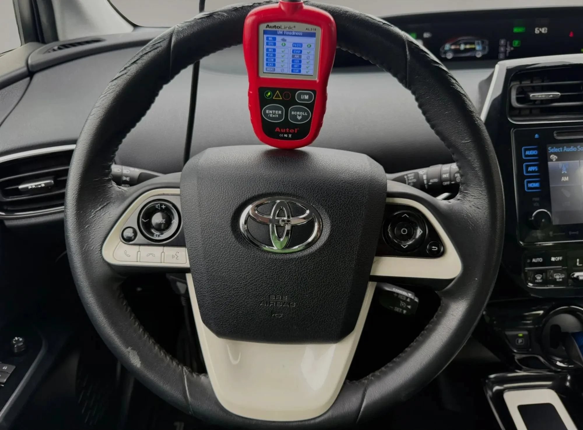 Used 2016 Toyota Prius Four w/ Protection Package FWD image 10