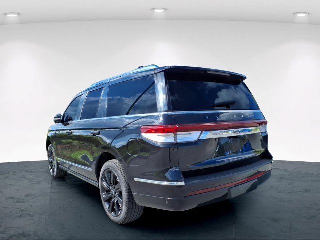 Used 2022 Lincoln Navigator Reserve AWD/4WD image 15