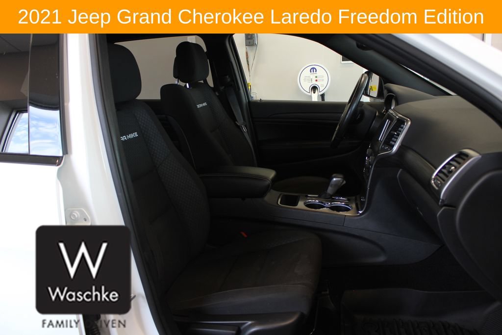 Used 2021 Jeep Grand Cherokee Freedom Edition AWD/4WD image 25