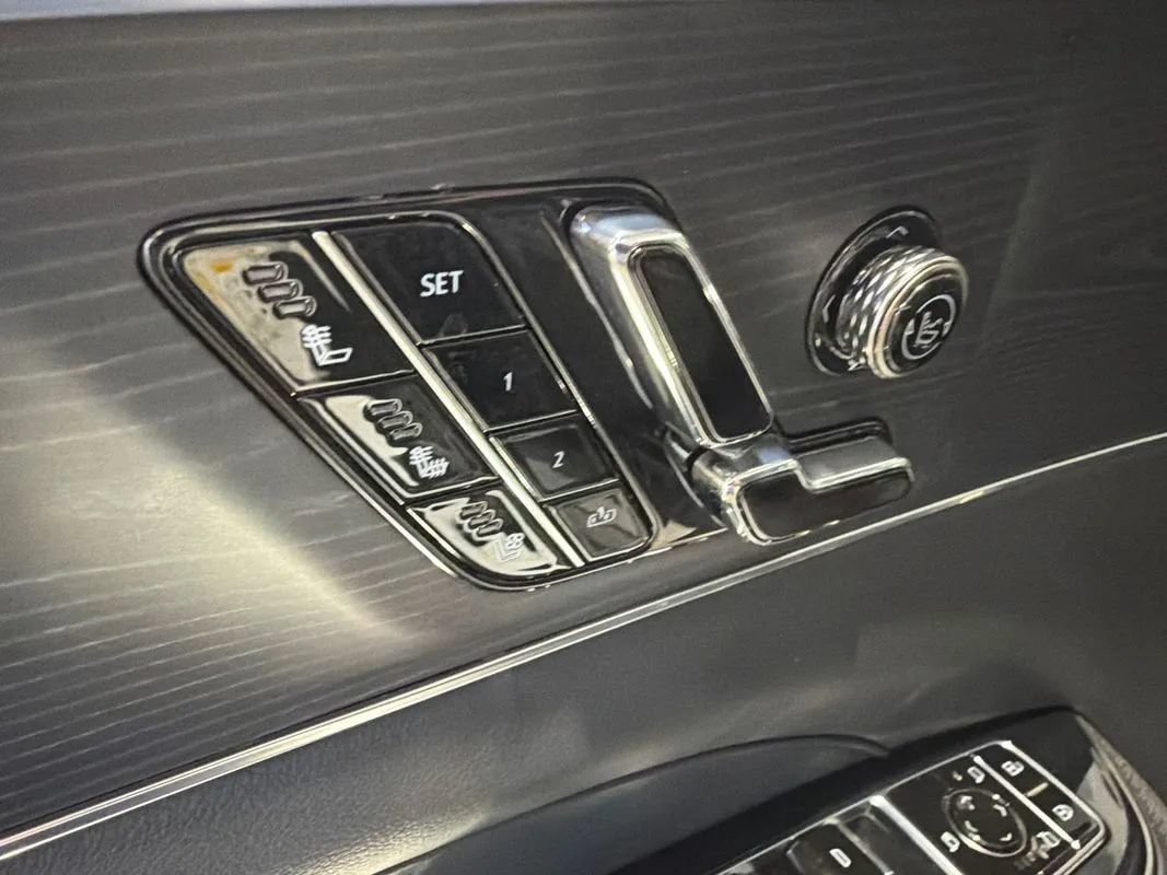 Used 2024 Cadillac Lyriq Sport AWD/4WD image 54