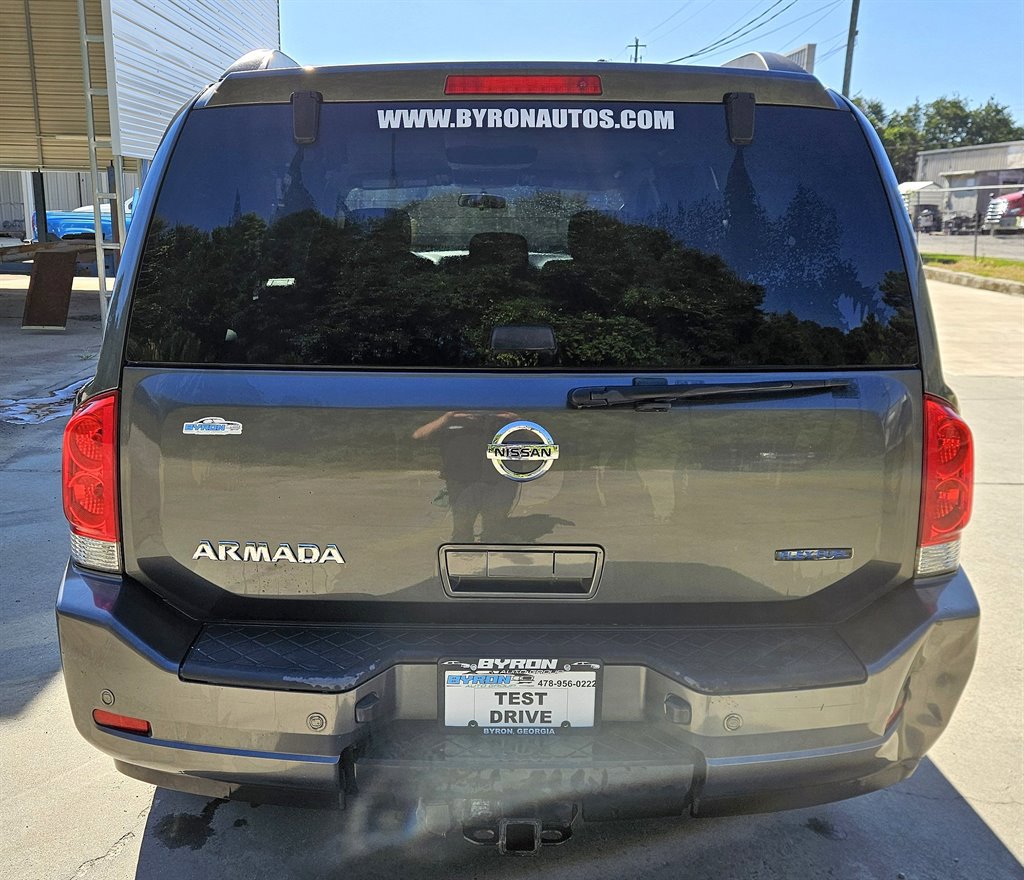 Used 2011 Nissan Armada SV image 4