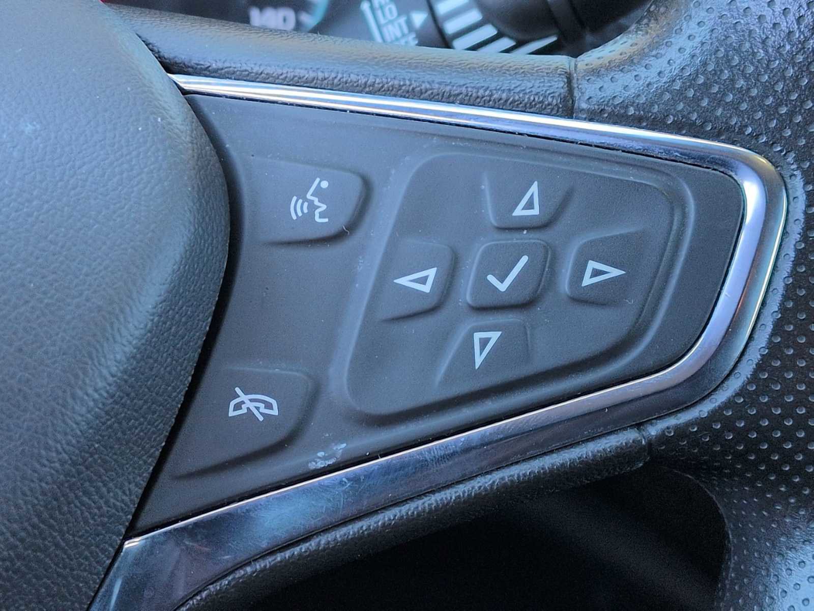 Used 2023 Chevrolet Malibu LT image 22