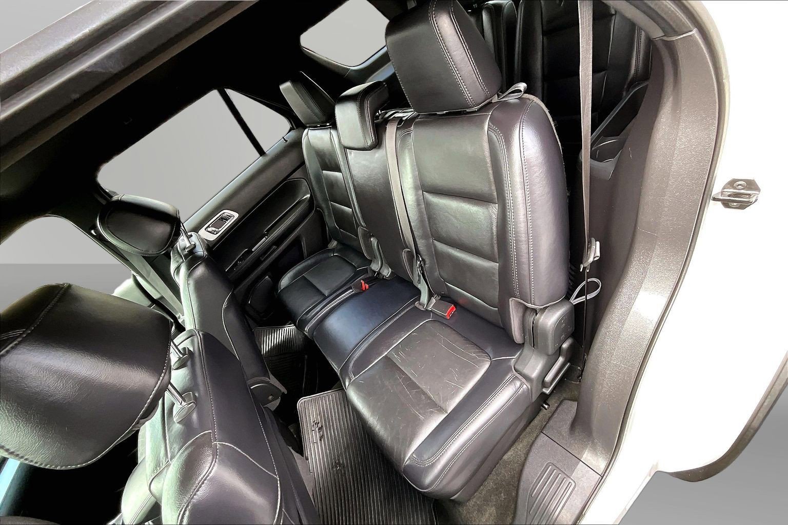 Used 2011 Ford Explorer XLT w/ 202A Rapid Spec Order Code FWD image 18
