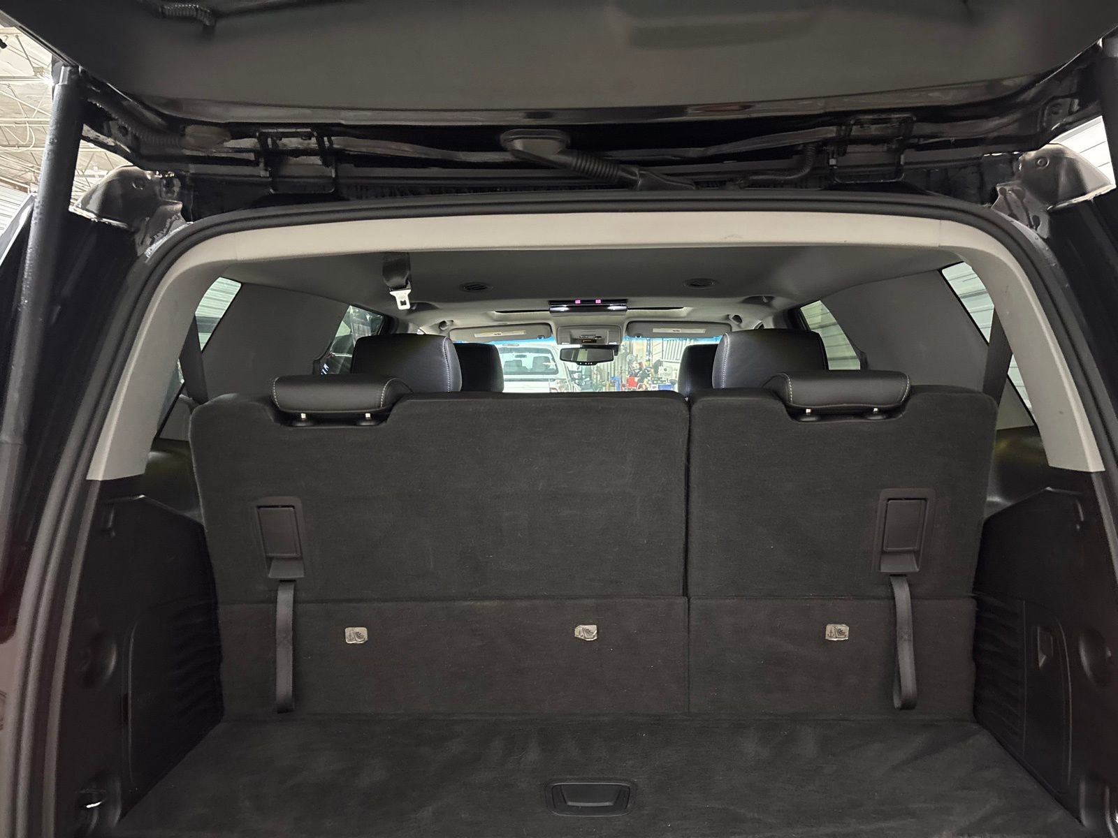 Used 2020 Chevrolet Tahoe LT image 36